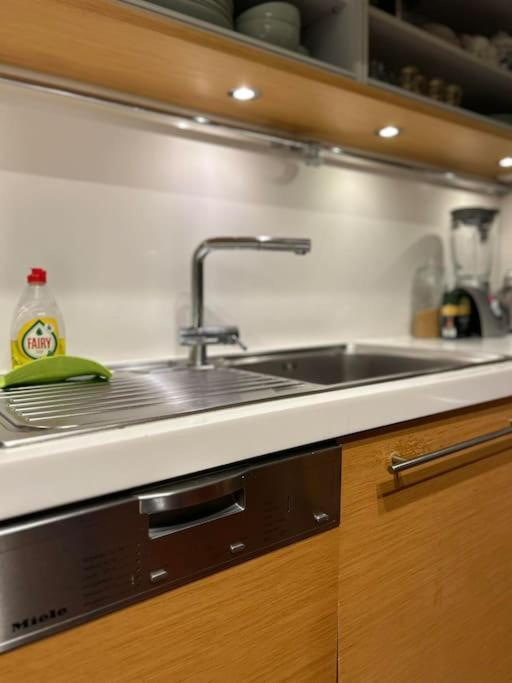The One Apartment เทสซาโลนิกิ ภายนอก รูปภาพ